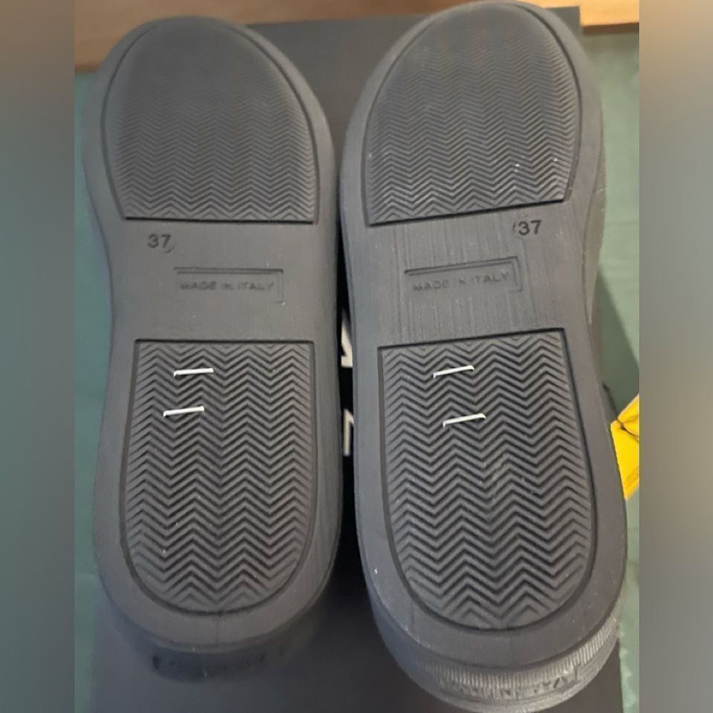 New Mario Valentino SELA Royal Blue Sparkle Black Sneakers Shoes 37 EU 7 USA - Picture 14 of 14